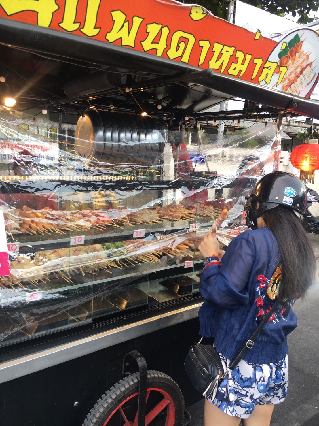 สงขลาคุมเข้ม ตรวจเช็คแผงลอยเส้นวชิรา กันภัยโควิด-19