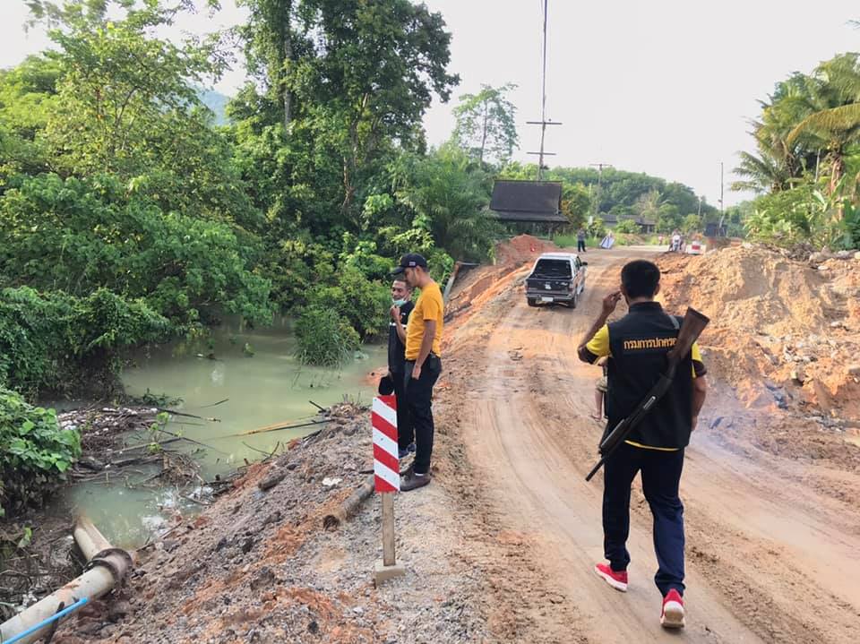 ทางศูนย์ดำรงธรรมจังหวัดสงขลาได้รับแจ้งจากประชาชน (ขอปกปิดชื่อ) ราษฎรบ้านน้ำเชี่ยว หมู่ที่ 4 ตำบลเขาแดง อำเภอสะบ้าย้อย