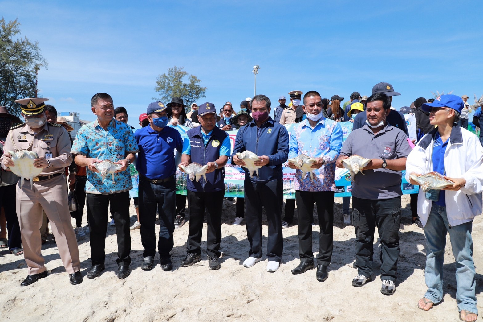 รองผู้ว่าฯสงขลา ปล่อยเต่าตนุ และปล่อยขบวนเรือวางซั้งปลา ในพื้นที่เกาะแมวเกาะหนู 2 รองผู้ว่าฯสงขลา ปล่อยเต่าตนุ และปล่อยขบวนเรือวางซั้งปลา ในพื้นที่เกาะแมวเกาะหนู
