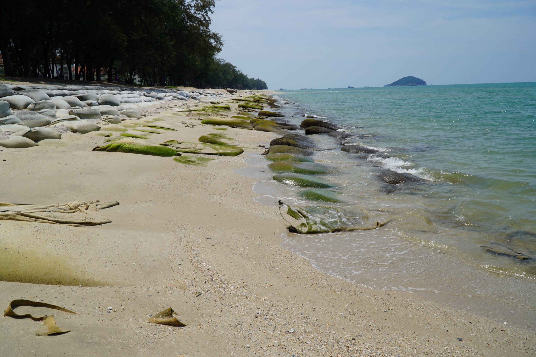 หาดสมิหลา-หาดชลาทัศน์ จ.สงขลา เติมทรายอีกครั้งป้องกันการกัดเซาะชายฝั่ง