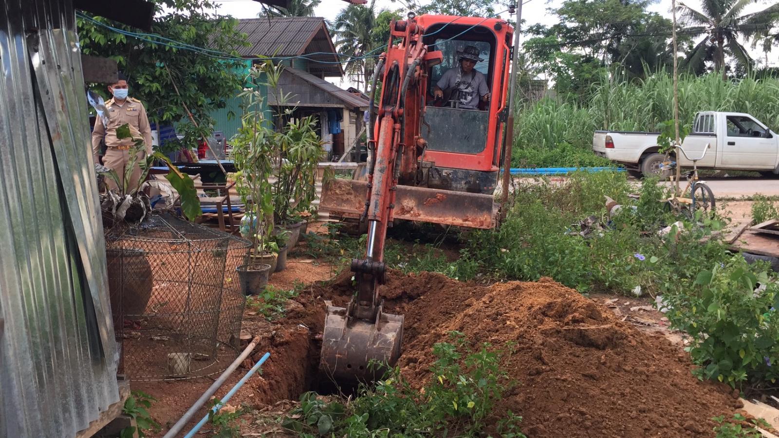 ศูนย์ดำรงธรรมเข้าตรวจสอบ-ช่วยเหลือสาวบางกล่ำถูกเพื่อนบ้านบูลลี่หลัง ขอรับบริจาคโถส้วม