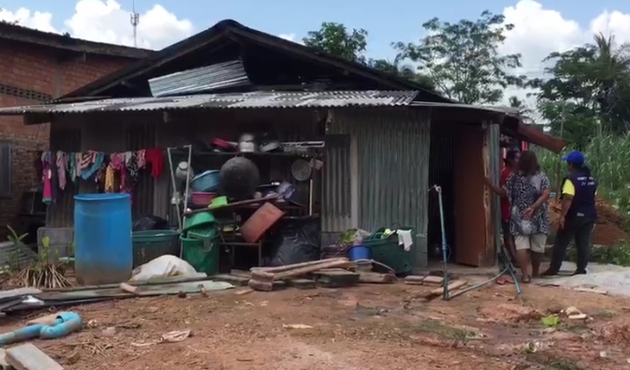 ศูนย์ดำรงธรรมเข้าตรวจสอบ-ช่วยเหลือสาวบางกล่ำถูกเพื่อนบ้านบูลลี่หลัง ขอรับบริจาคโถส้วม