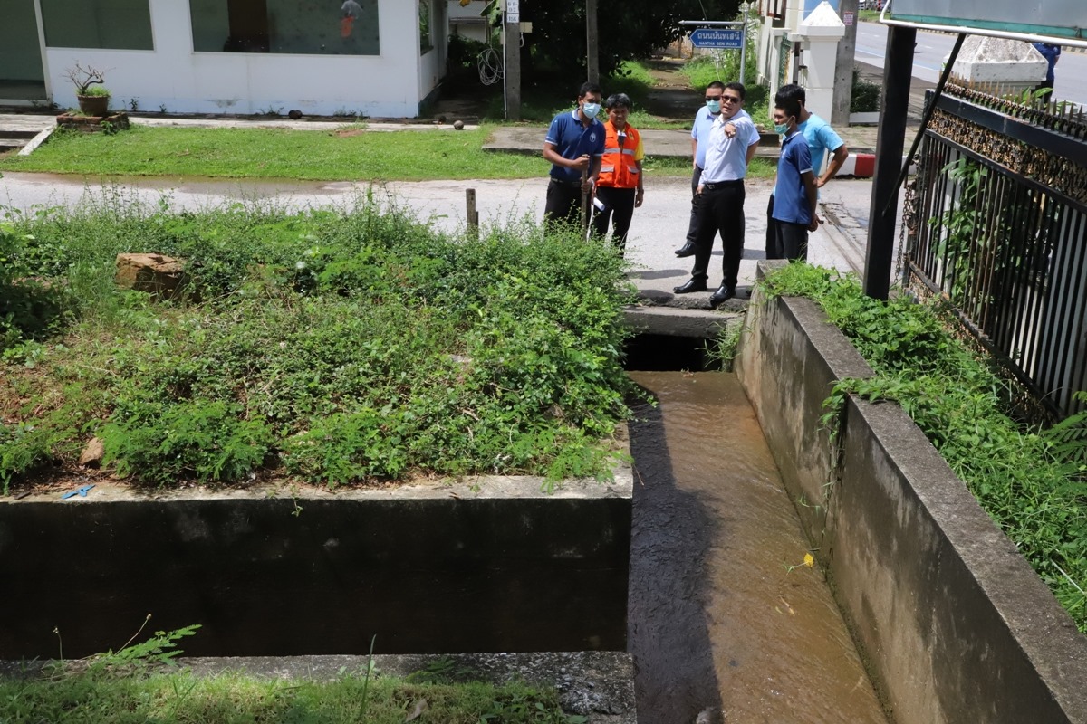 ผู้ว่าฯสงขลา ห่วงใยประชาชนช่วงฝนตกหนัก เร่งสั่งป้องกันพื้นที่ในหาดใหญ่น้ำท่วมขังบ่อยครั้ง