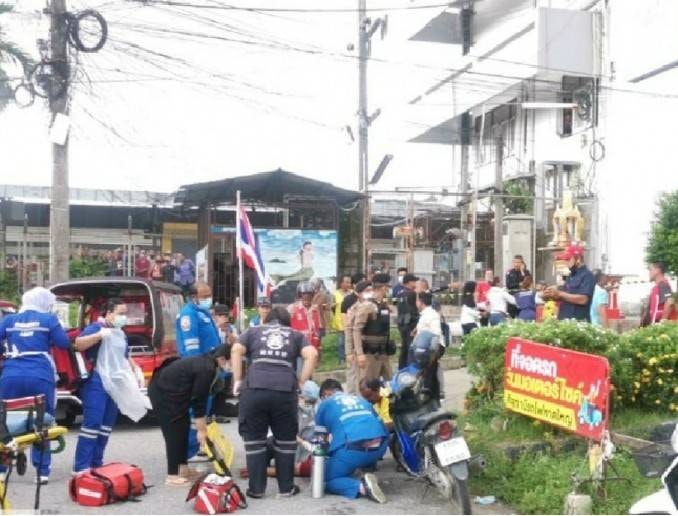 เมื่อ 13 ก.ย.63 เวลาประมาณ15.10 น ที่ผ่านมาหน้าสถานีรถไฟหาดใหญ่ ได้เกิดเหตุการคนขับตุ๊กตุ๊กยิงคนขับตุ๊กตุ๊กด้วยกัน