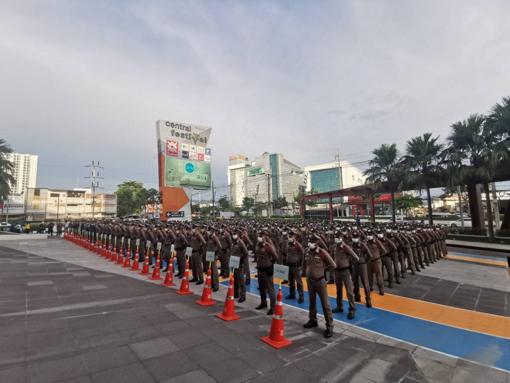 ผบ.ตร.เริ่มทดลองการตั้งจุดตรวจวัดแอลกอฮอล์ใช้กำลังตำรวจ 12 นาย พร้อมมาตรฐานในการปฏิบัติ