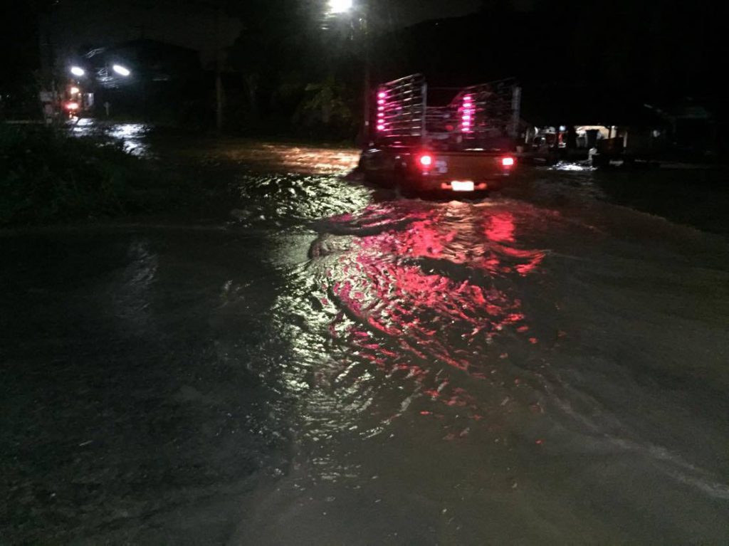 สถานการณ์น้ำในคลองพื้นที่เขตเทศบาลหาดใหญ่ ตอนนี้อยู่ในระดับปกติ