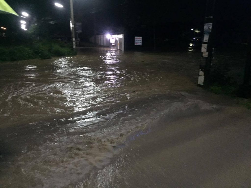 สถานการณ์น้ำในคลองพื้นที่เขตเทศบาลหาดใหญ่ ตอนนี้อยู่ในระดับปกติ