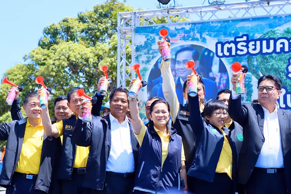 ขนคาราวานเครื่องจักรเตรียมพร้อมรับสถานการณ์อุทกภัยในพื้นที่ภาคใต้ 1 ขนคาราวานเครื่องจักรเตรียมพร้อมรับสถานการณ์อุทกภัยในพื้นที่ภาคใต้