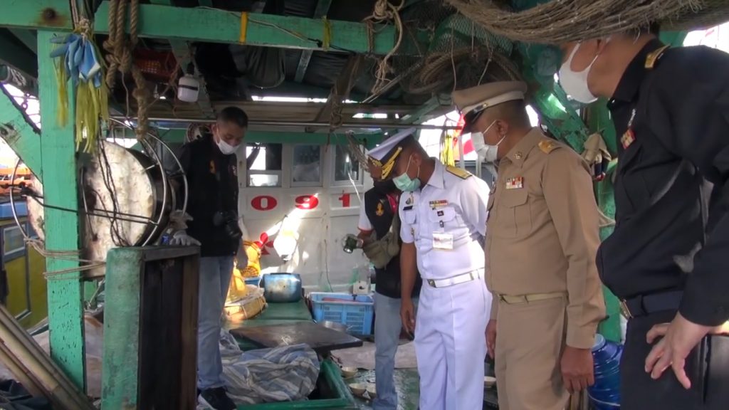 จังหวัดสงขลา บุกจับกุมเรือประมงเวียดนามเข้ามาทำการประมงผิดกฎหมายในน่านน้ำไทย 2 ลำ ลูกเรือกว่า 24 คน