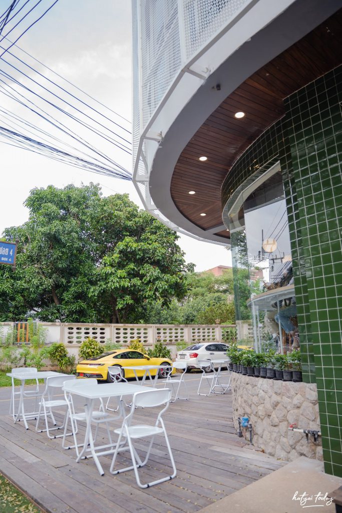 สุขใจ ใบกะเพรา คาเฟ่ 32 37 HATYAITODAY