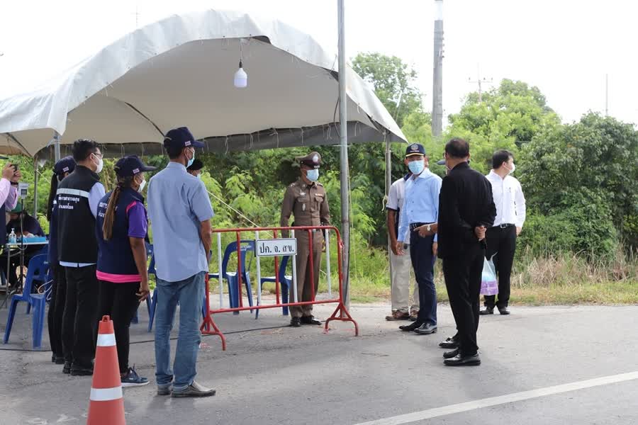 จังหวัดสงขลา คุมเข้มมาตรการคัดกรองผู้เดินทางเข้า-ออก กำชับเจ้าหน้าที่ตรวจสอบยานพาหนะที่เดินทางเข้า-ออกทุกคัน 4 315e39093a87f851eaf2b3668301c093 Small