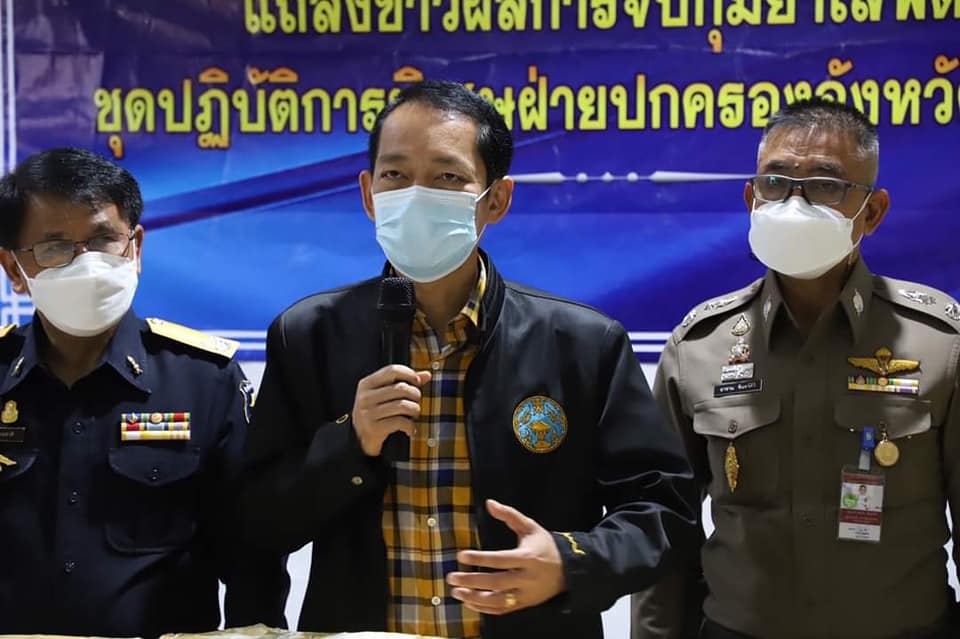 จังหวัดสงขลา แถลงการณ์จับกุมแก๊งค้ายาเสพติดรายใหญ่ของชุดปฏิบัติการพิเศษฝ่ายปกครองสงขลายึดยาบ้ากว่าล้านเม็ด 1 211838700 515245243086132 6331369753221787173 N