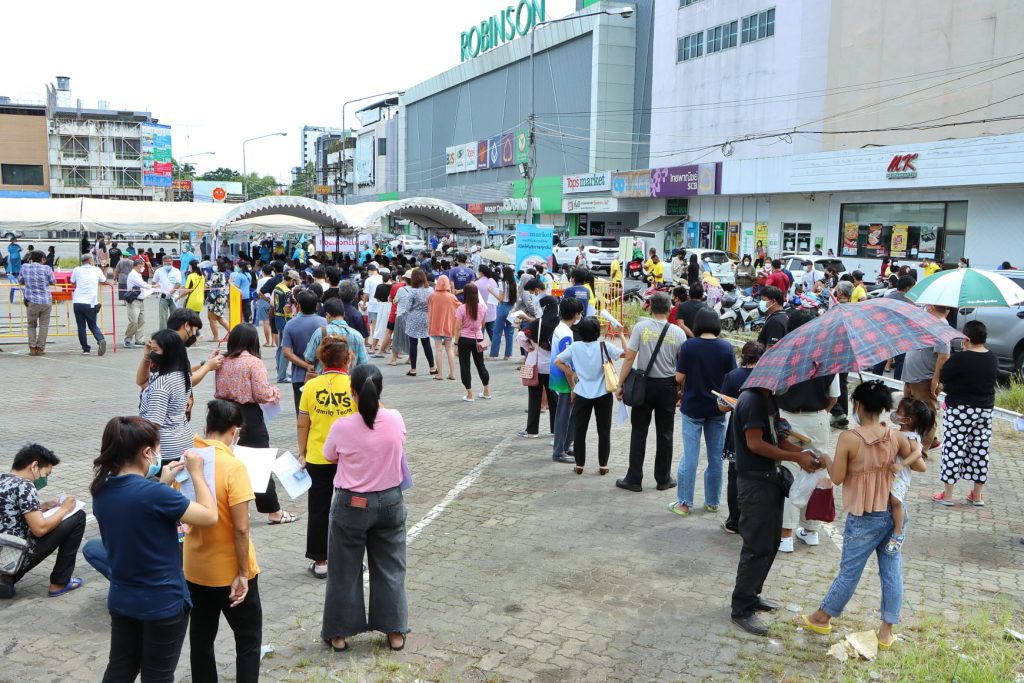 เทศบาลหาดใหญ่ ตรวจคัดกรองเชิงรุกประชาชนในชุมชนบ้านพักรถไฟ 650 หลังคาเรือน 2 212636561 4072470719517259 2087625748232825991 N