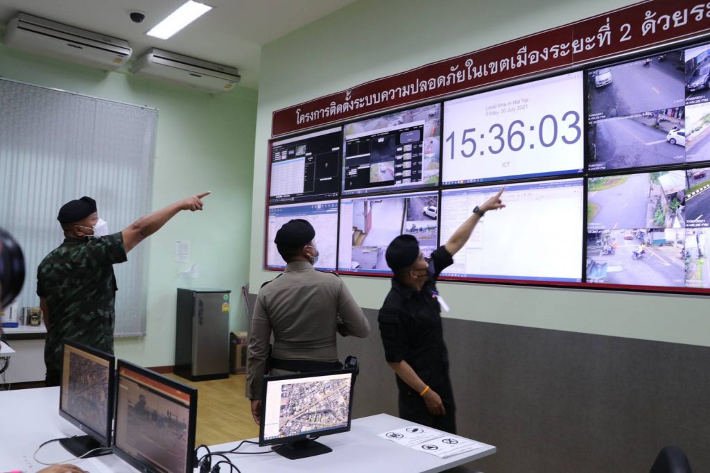 แม่ทัพภาคที่ 4 เปิดแผนรักษาความปลอดภัยเมืองเศรษฐกิจเฝ้าระวังจุดอับ จุดเสี่ยง ถนนเส้นทางหลัก-ทางรองในเมืองหาดใหญ่ 1 227779352 866158737608966 2137900258219442557 N