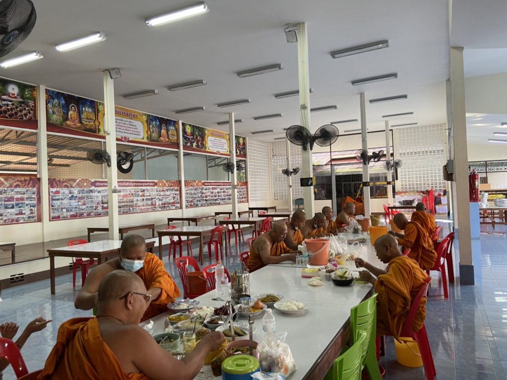 สงขลา เทศกาลบุญสารทเดือนสิบครั้งแรกเงียบเหงา หลังจังหวัดออกมาตรการป้องกันโควิด-19 เข้ม 2 S 18948098