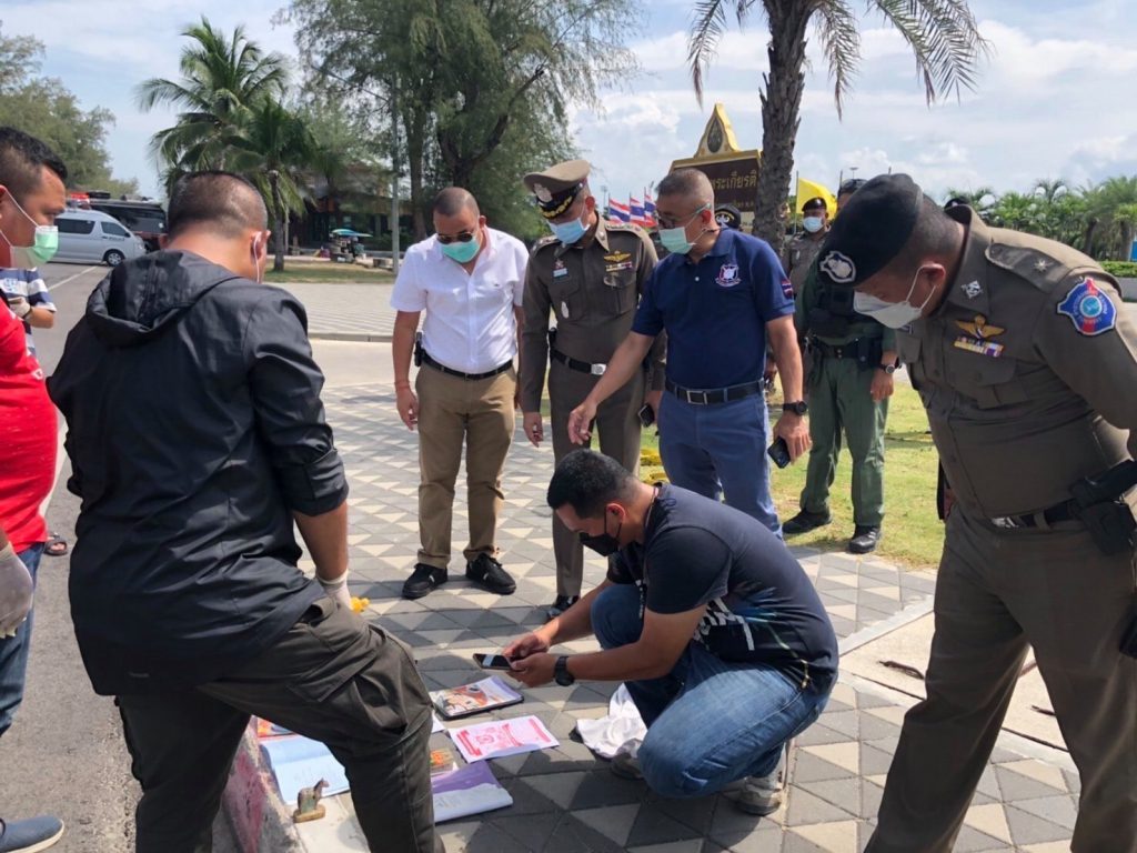 สงขลา ชุด EOD วัตถุต้องสงสัยวางอยู่บริเวณรูปปั้นคนอ่านหนังสือ ริมหาดชลาทัศน์ 1 245723827 2934603233456585 6613940165700599263 N