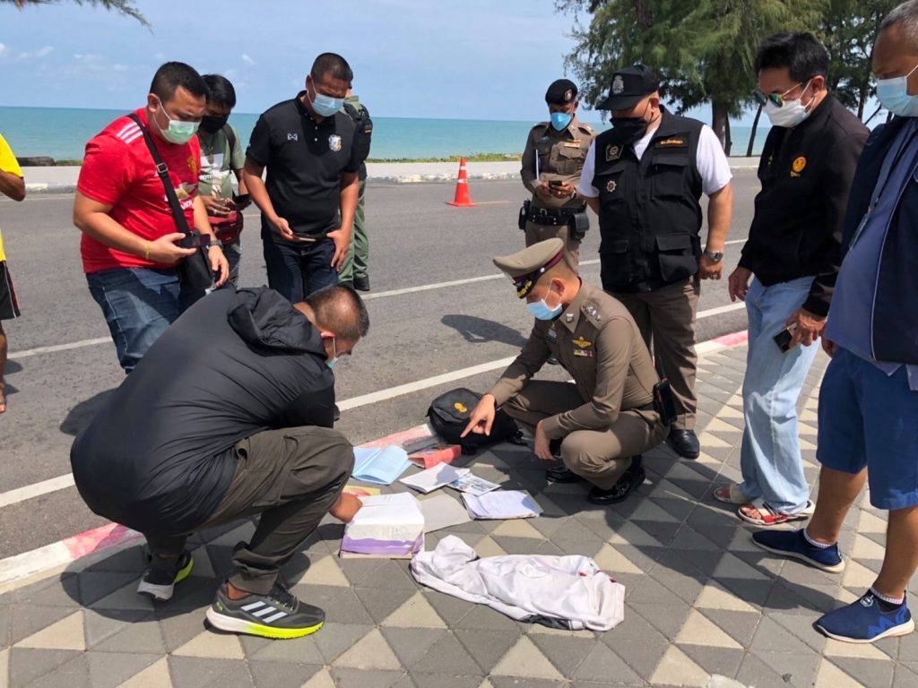 สงขลา ชุด EOD วัตถุต้องสงสัยวางอยู่บริเวณรูปปั้นคนอ่านหนังสือ ริมหาดชลาทัศน์ 4 245796168 2934603106789931 7772159222852670772 N