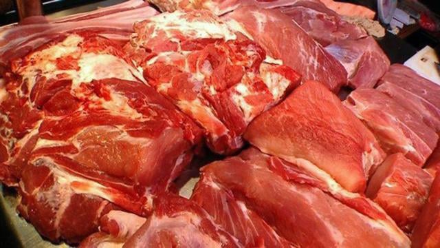 สำนักงานพาณิชย์สงขลา เร่งแก้ปัญหาราคาหมูที่ขยับตัวสูงขึ้น โดยจะเพิ่มจุดจำหน่ายเนื้อสุกรเพิ่มอีก 2 แห่ง พร้อมขอให้ร้านค้าติดป้ายแสดงราคา 3 271777827 585799886074074 5650584554157759152 N