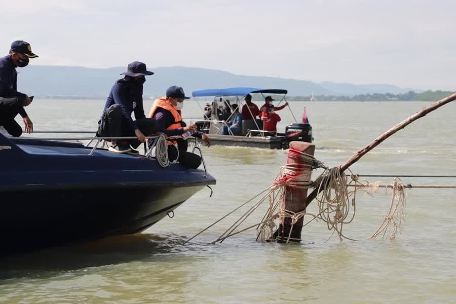 จังหวัดสงขลา เร่งแก้ปัญหาโพงพางผิดกฎหมายในร่องน้ำทะเลสาบสงขลา 2 5c82cd3446dc08d3d3556591be765251 Small