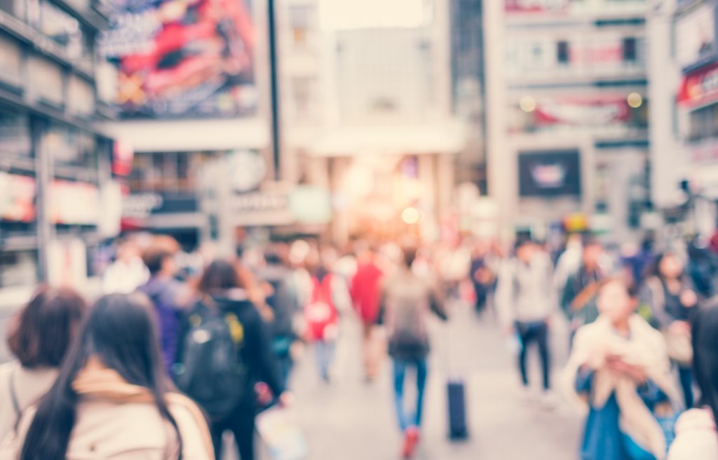 ครม.ช่วยลดอัตราเงินสมทบ ประกันสังคมม. 33 ม. 39 ม. 40 เริ่ม พ.ค.-ก.ค.65 1 Blurred People In Dotonbori Road In The Namba District, Osaka