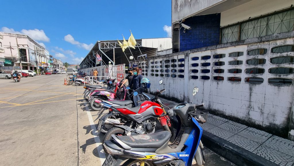 สภ.หาดใหญ่ เตือนปชช.แจ้งพิกัดพื้นที่เสี่ยงรถหาย บริเวณทางเข้าห้างเซ็นทรัลประตู 3 และถนนรัถการ 2 290552326 1248272516001251 2263221099134130038 N